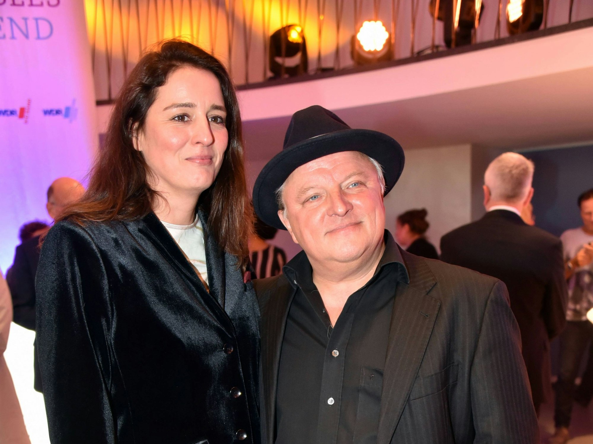 Schauspieler Axel Prahl und seine Frau Frau Silja am 8. September 2018 in Köln beim WDR Konzert Treff.