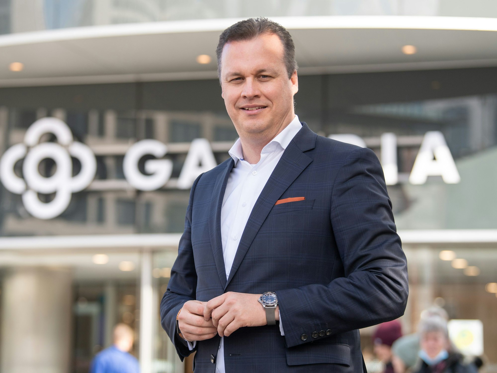 Miguel Müllenbach, Vorsitzender der Geschäftsführung und CEO bei Galeria Karstadt Kaufhof, spricht im Interview über Pläne und Verfehlungen.
