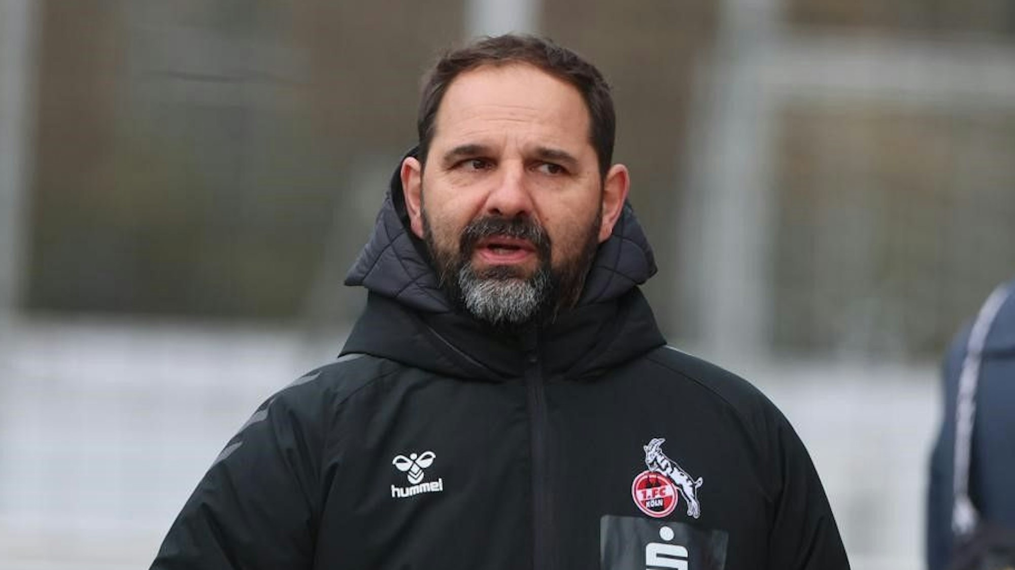 U19-Trainer Stefan Ruthenbeck beim Viertelfinale des DFB-Pokals.