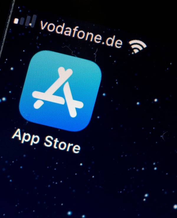 Das Logo des App-Stores ist auf einem Bildschirm zu sehen.