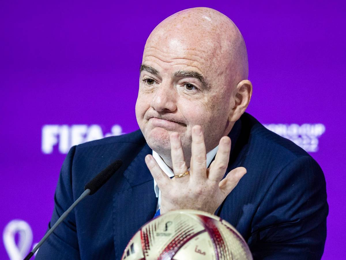 Fifa-Präsident Gianni Infantino spricht auf einer Pressekonferenz zur WM 2022 in Katar.