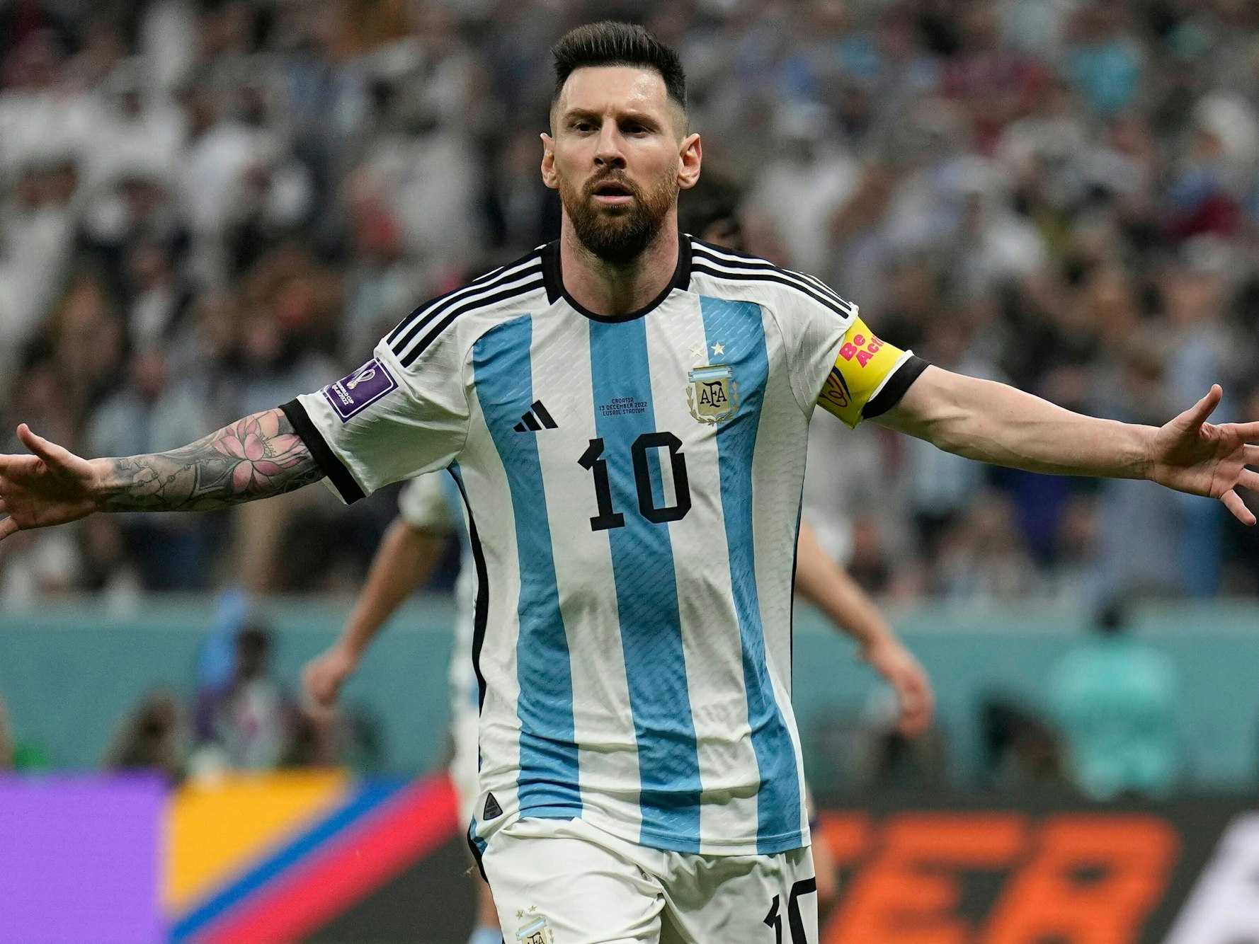 Lionel Messi jubelt im argentinischen Nationalmannschaftstrikot.