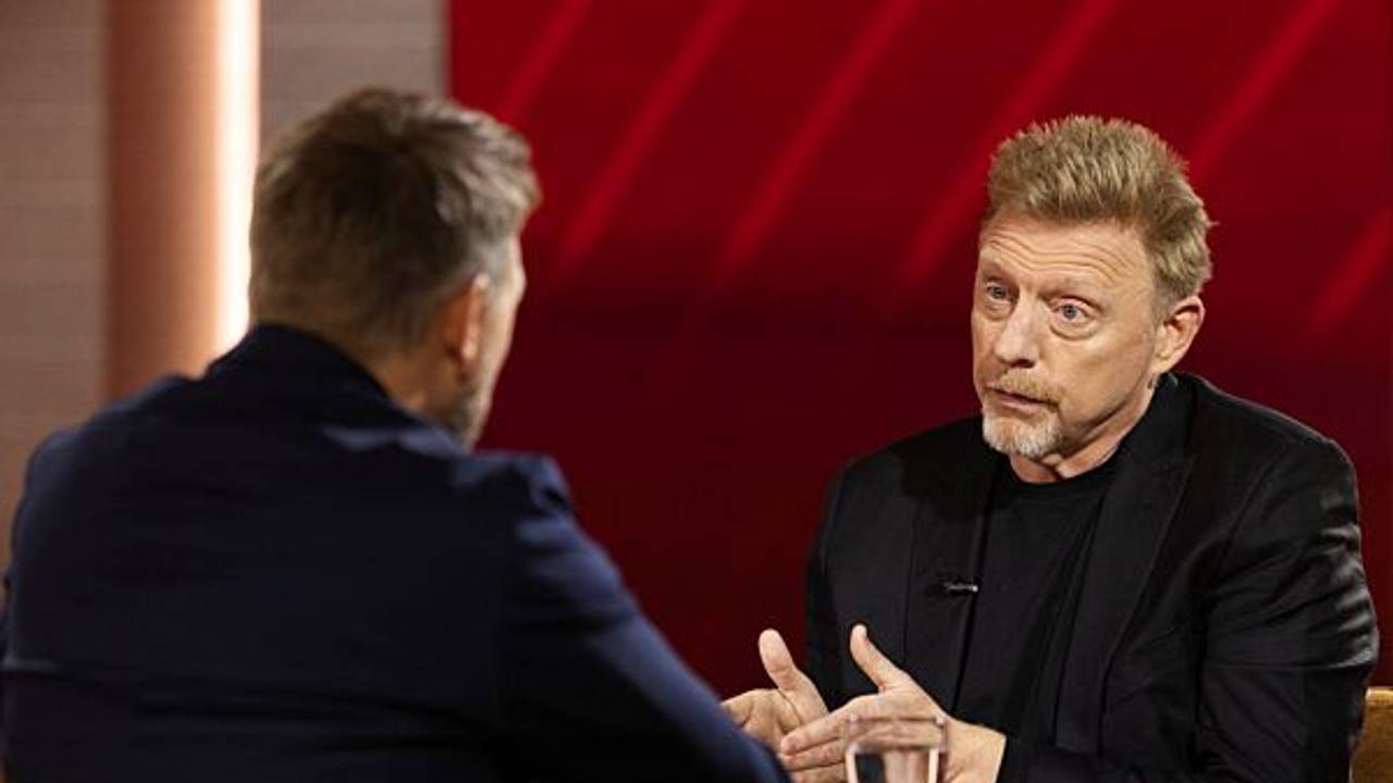 Ex-Tennisstar Boris Becker beantwortet die Fragen von Moderator Steven Gätjen in einem Exklusiv-Interview, das in der Sendung „Sat.1 Spezial. Boris Becker“