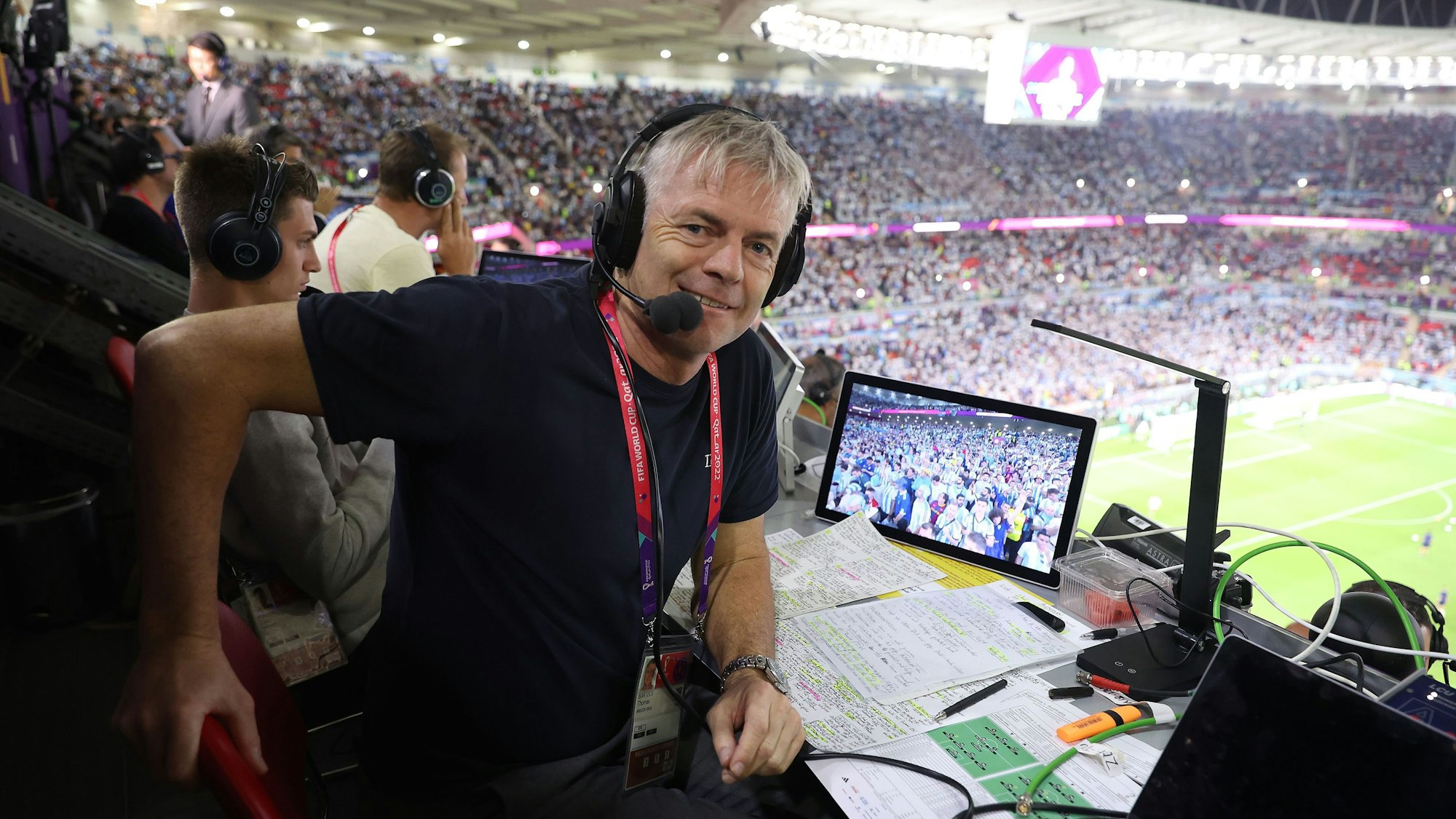 Tom Bartels an seinem Kommentatoren-Platz.