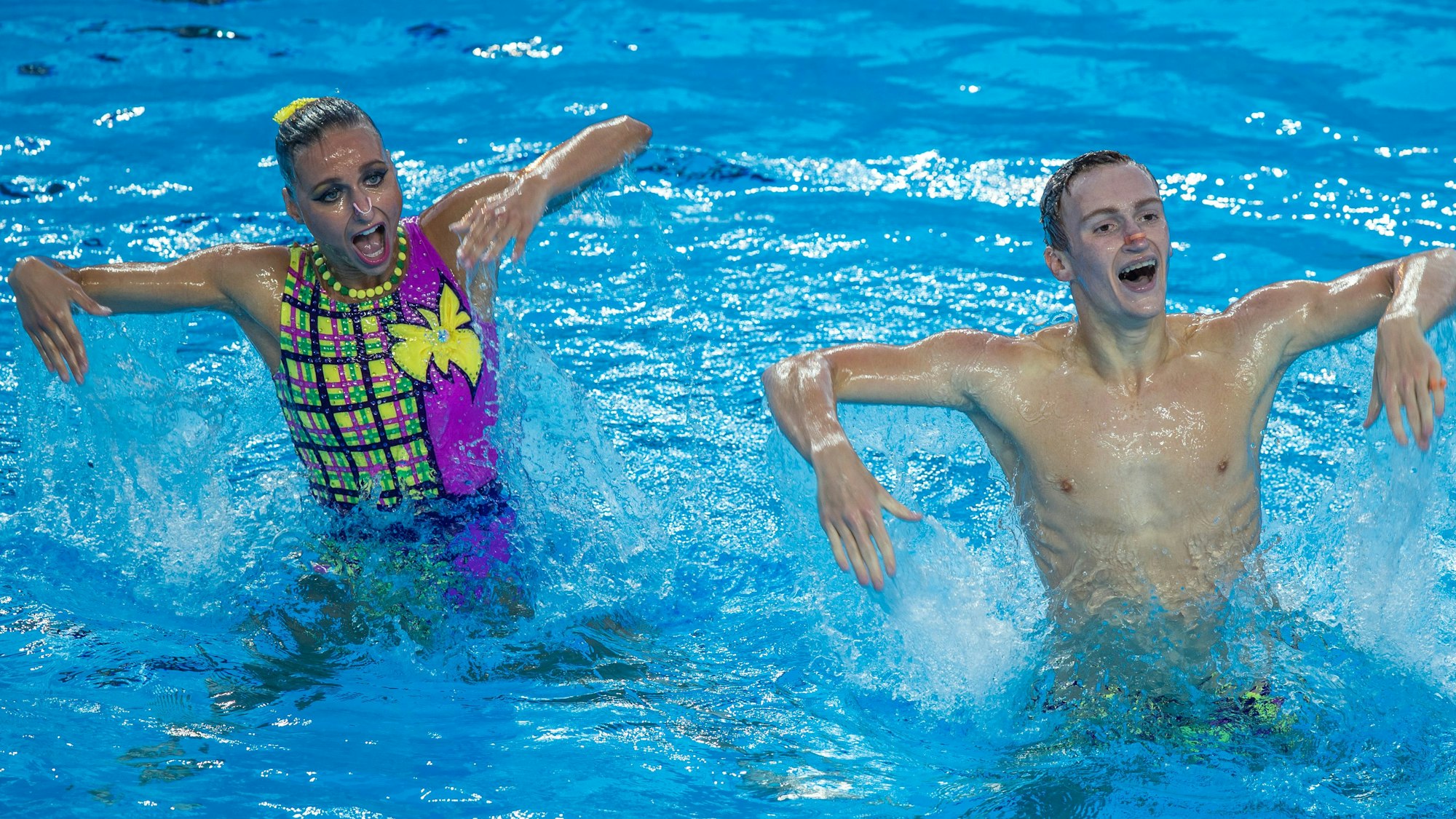 Aleksandr Maltest und Mikhaela Kalancha aus Russland beim Synchonsc