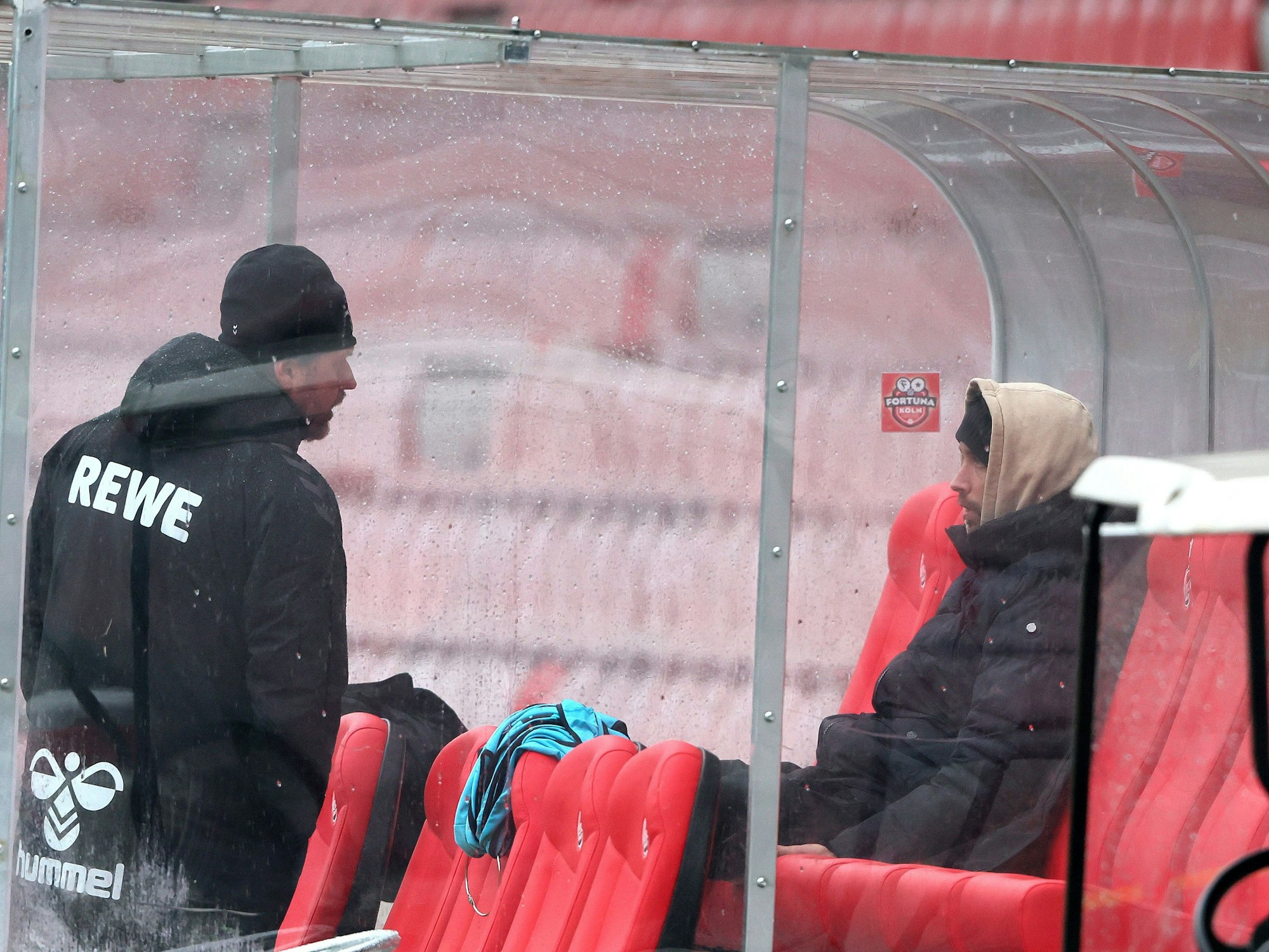 Steffen Baumgart im Gespräch mit Mark Uth.