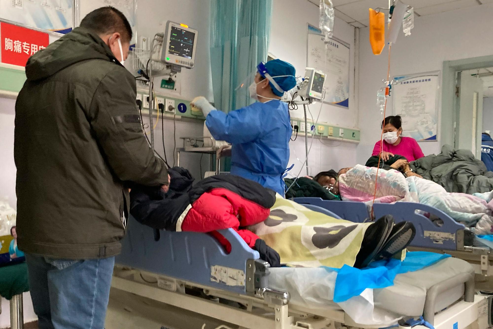 Patienten werden im Baoding No. 2 Central Krankenhaus in China behandelt.