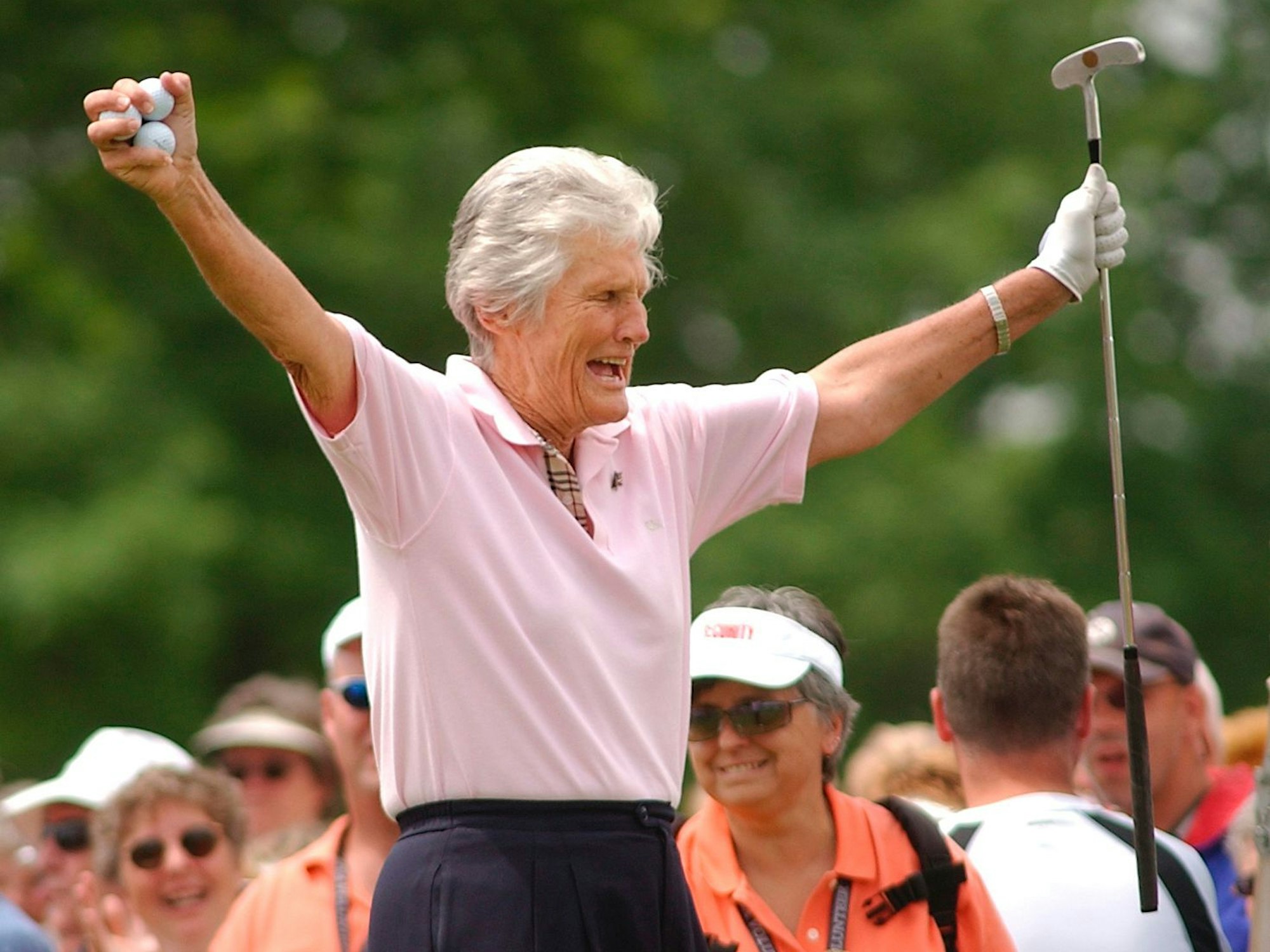 Kathy Whitworth reagiert während des Tournament of Champions Golfturniers im Locust Hill Country Club.