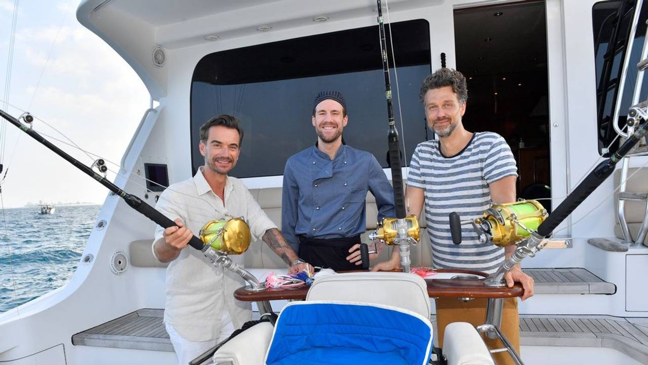 Florian Silbereisen, Luke Mockridge und Wayne Carpendale (v.l.) bei den Dreharbeiten zur „Traumschiff“-Folge „Coco Island“.