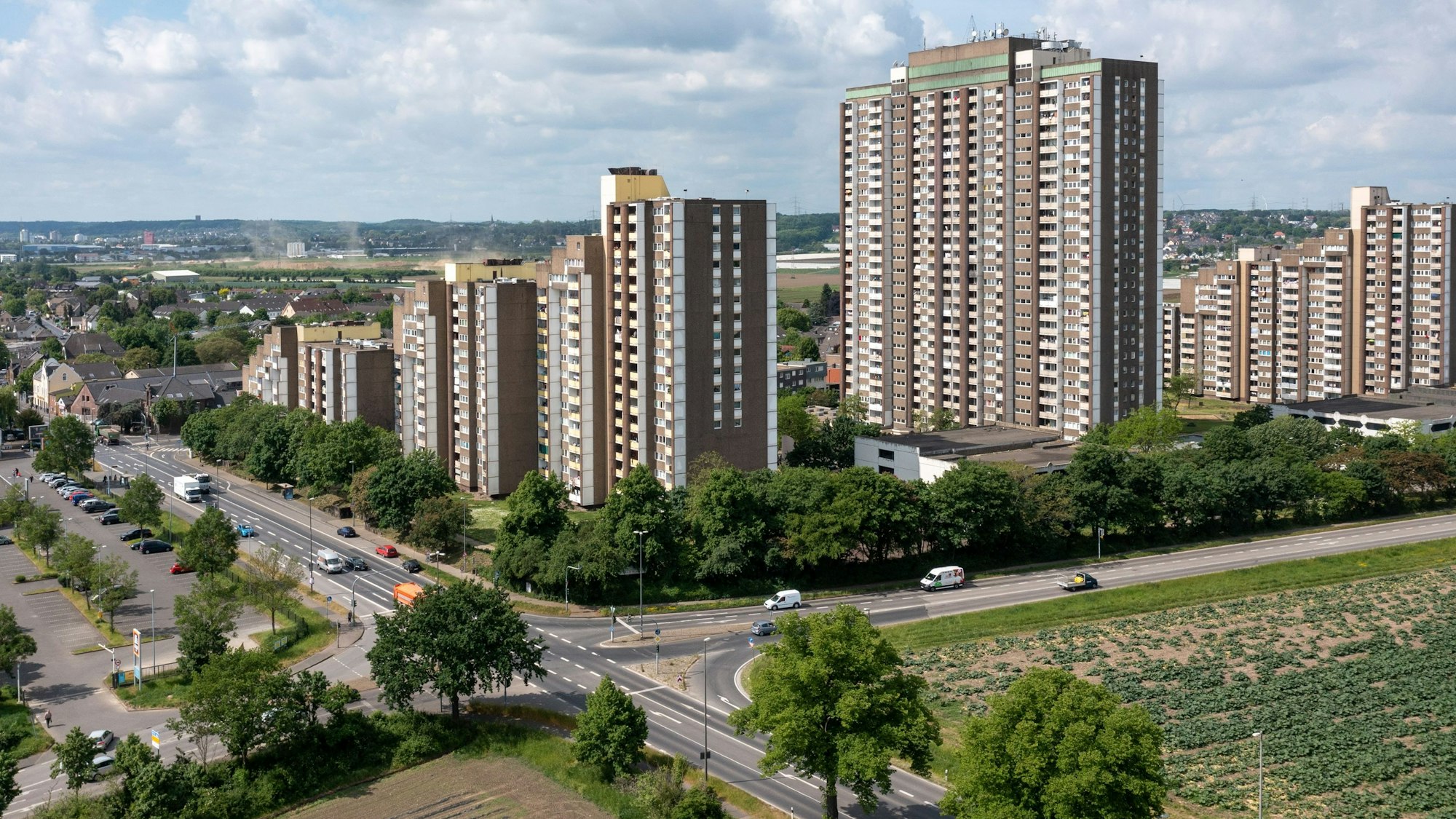 Luftaufnahme der Hochhäuser am Kölnberg.