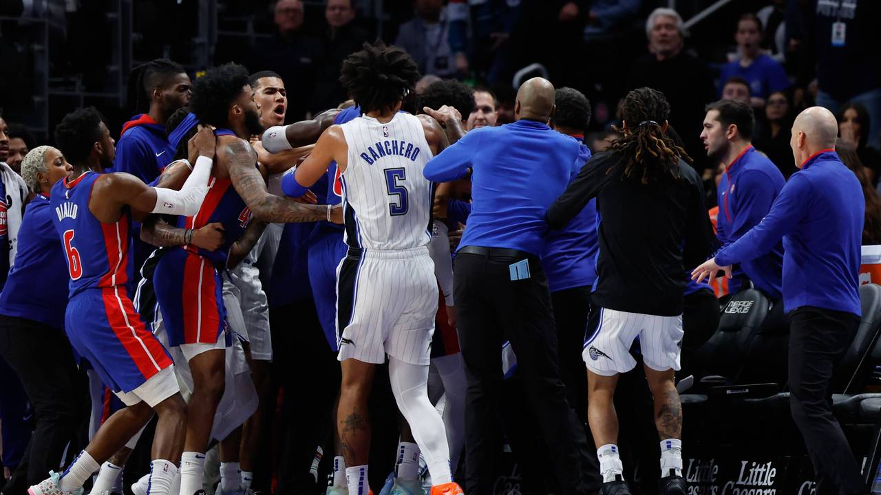 Orlando Magic gegen Detroit Pistons: Franz und Moritz Wagner wurden nach der Rudelbildung in der NBA bestraft.