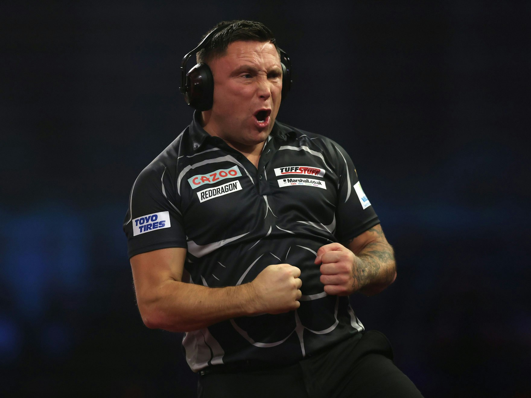 Gerwyn Price jubelt im WM-Viertelfinalspiel gegen Gabriel Clemens.