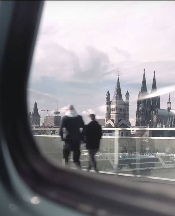 Szene aus dem Musikvideo zum Höhner-Song „Die Schönste Stroß“