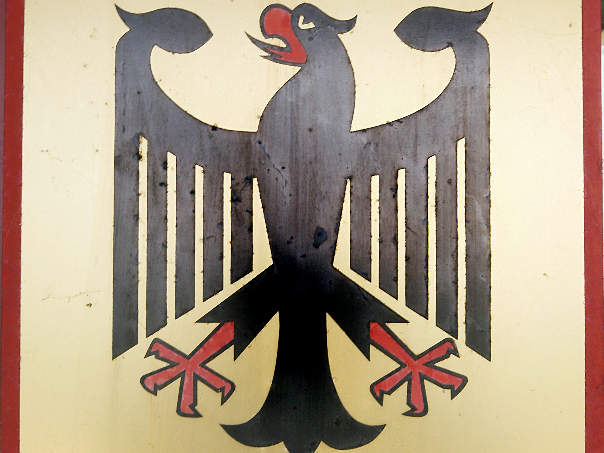 Das Eingangsschild am Bundesamt für Verfassungsschutz.