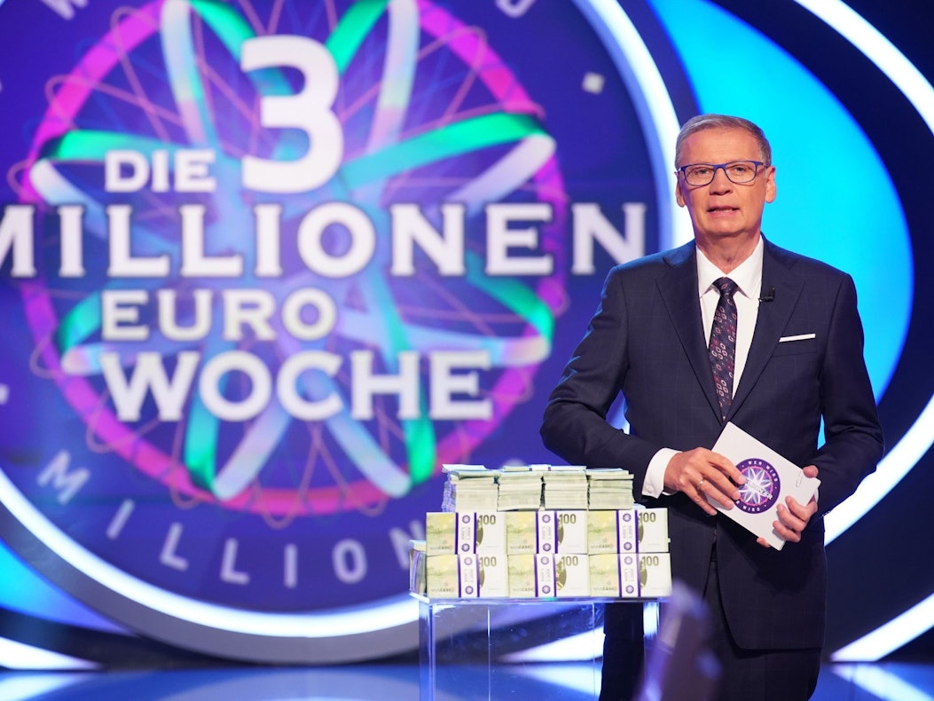 Moderator Günther Jauch
Die Verwendung des sendungsbezogenen Materials ist nur mit dem Hinweis und Verlinkung auf RTL+ gestattet.