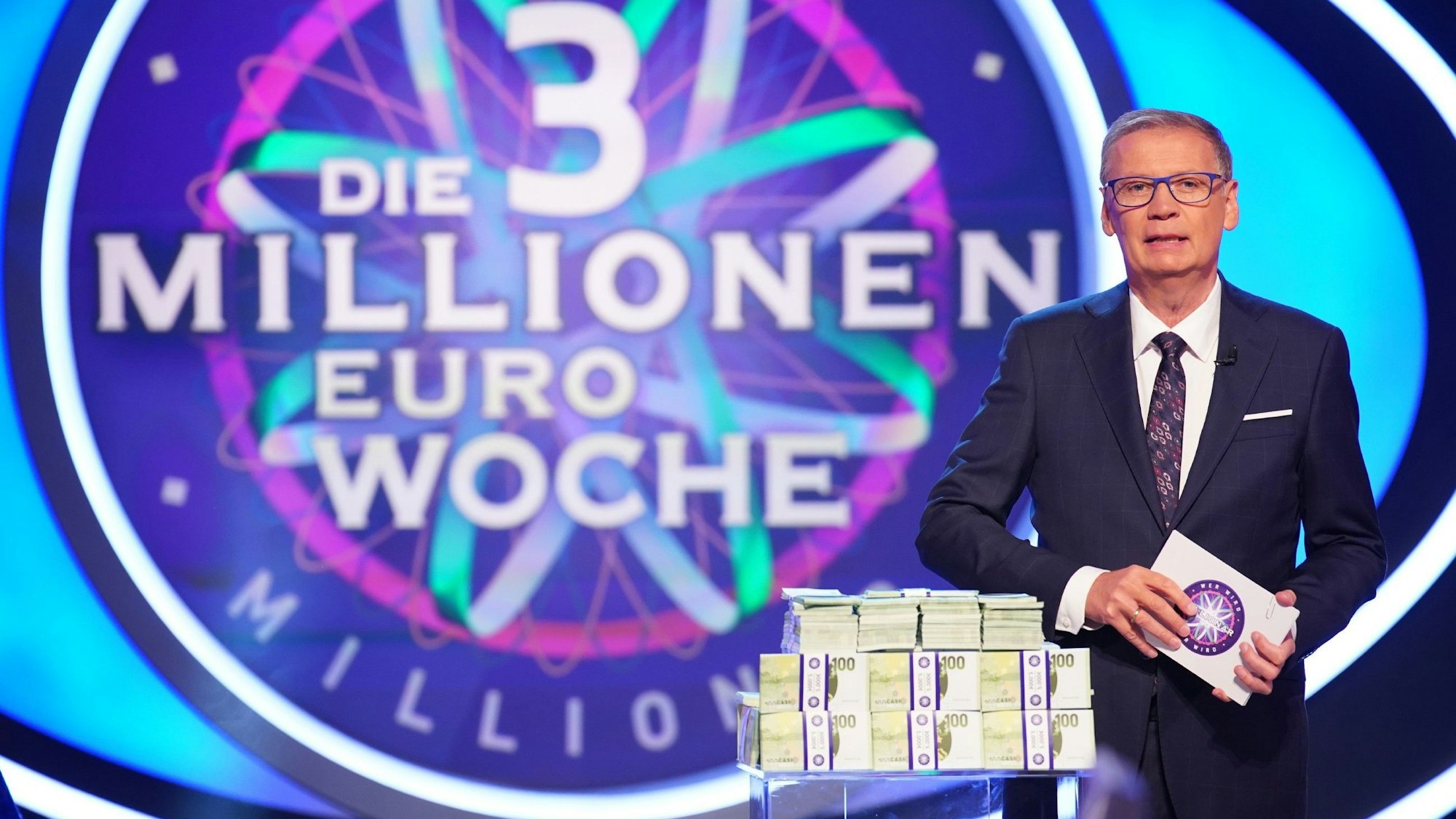 Moderator Günther Jauch
Die Verwendung des sendungsbezogenen Materials ist nur mit dem Hinweis und Verlinkung auf RTL+ gestattet.