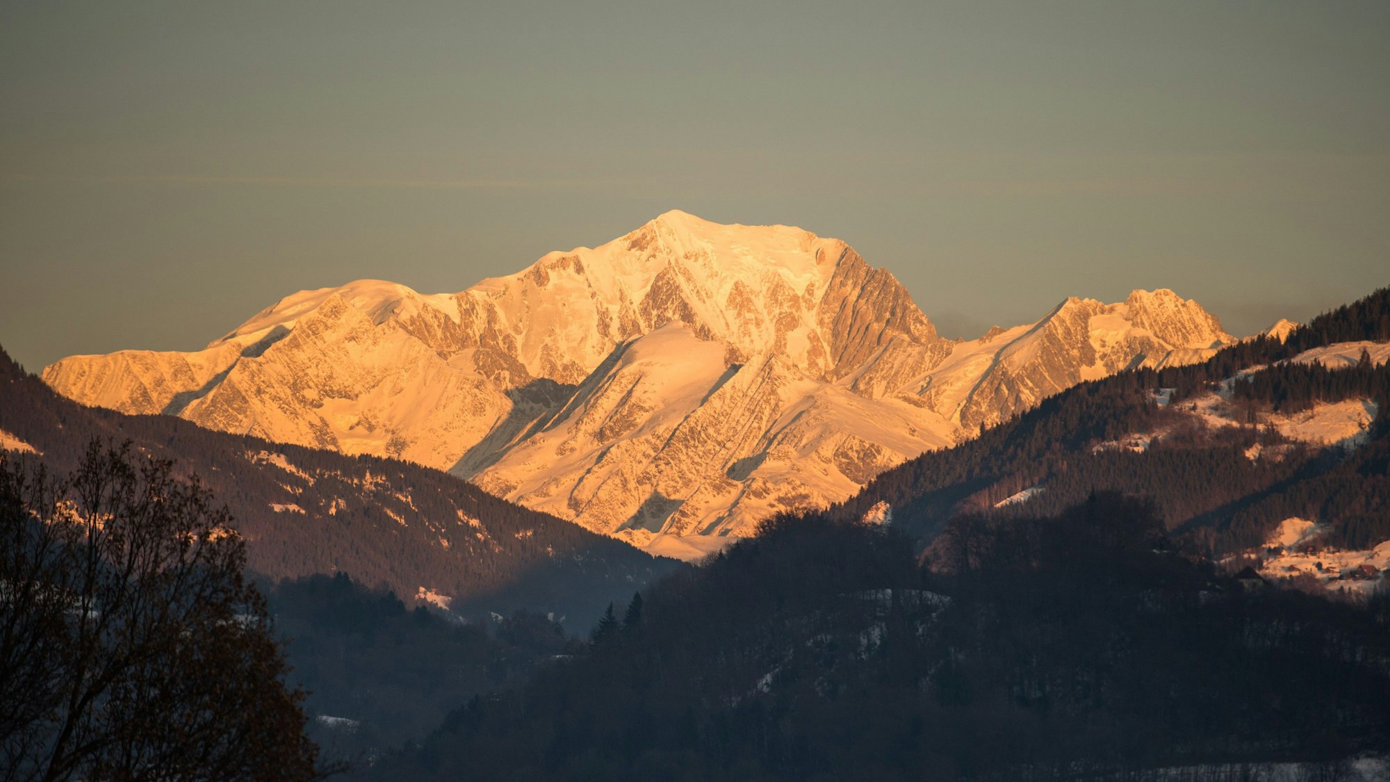 Der Mont Blanc, aufgenommen am 25.12.2017 von Mercury (Frankreich) aus.