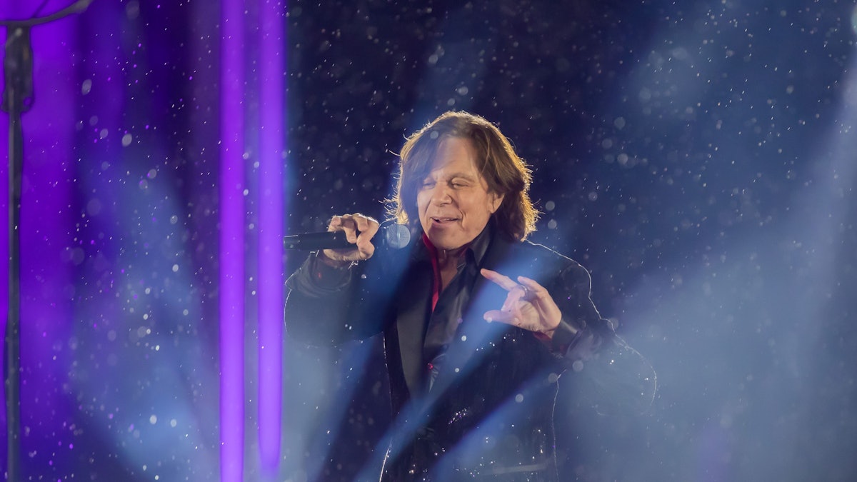 Na 60 jaar in het ramplicht, seinen Abschied von der Bühne van Jürgen Drews. De foto toont op de ZDF Silvester Show “Willkommen 2021” aan de Brandenburger Tor.
