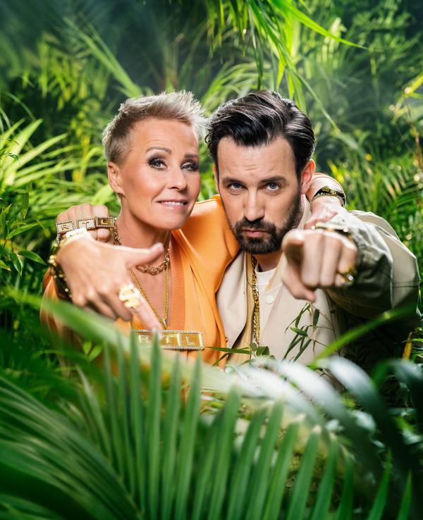 Die beiden Moderatoren der Reality-Show ´Ich bin ein Star - Holt mich hier raus», Sonja Zietlow und Jan Köppen