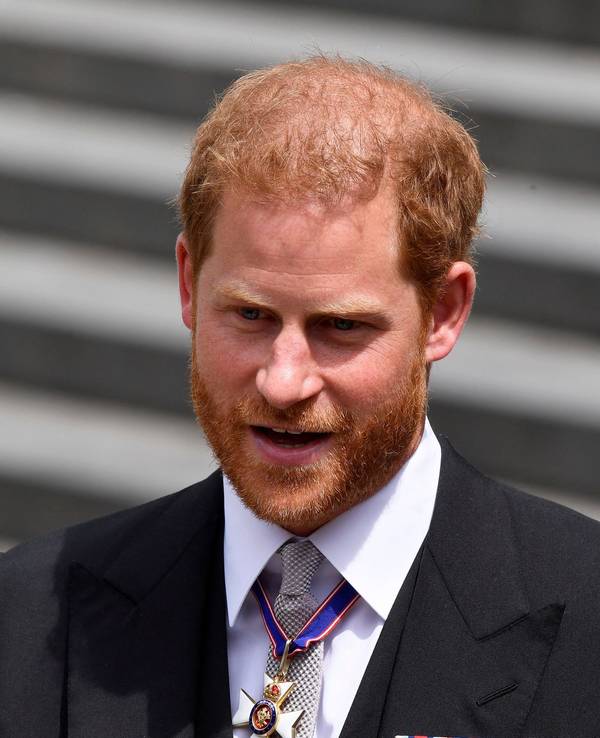 Prinz Harry verlässt am 3. Juni 2022 die St Paul's Cathedral in London