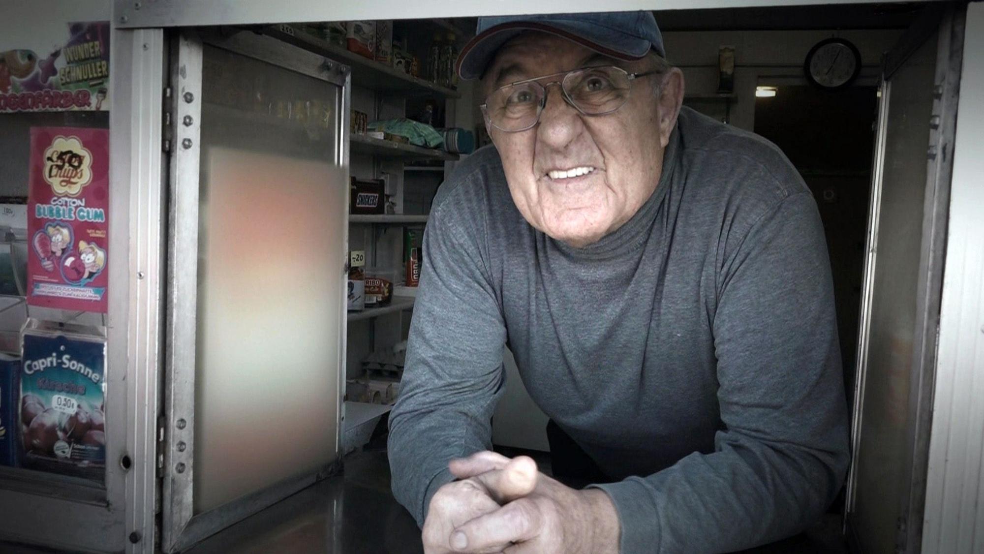Kiosk-Besitzer und Baracken-Urgestein Jürgen ist vor wenigen Tagen nach schwerer Krankheit verstorben.