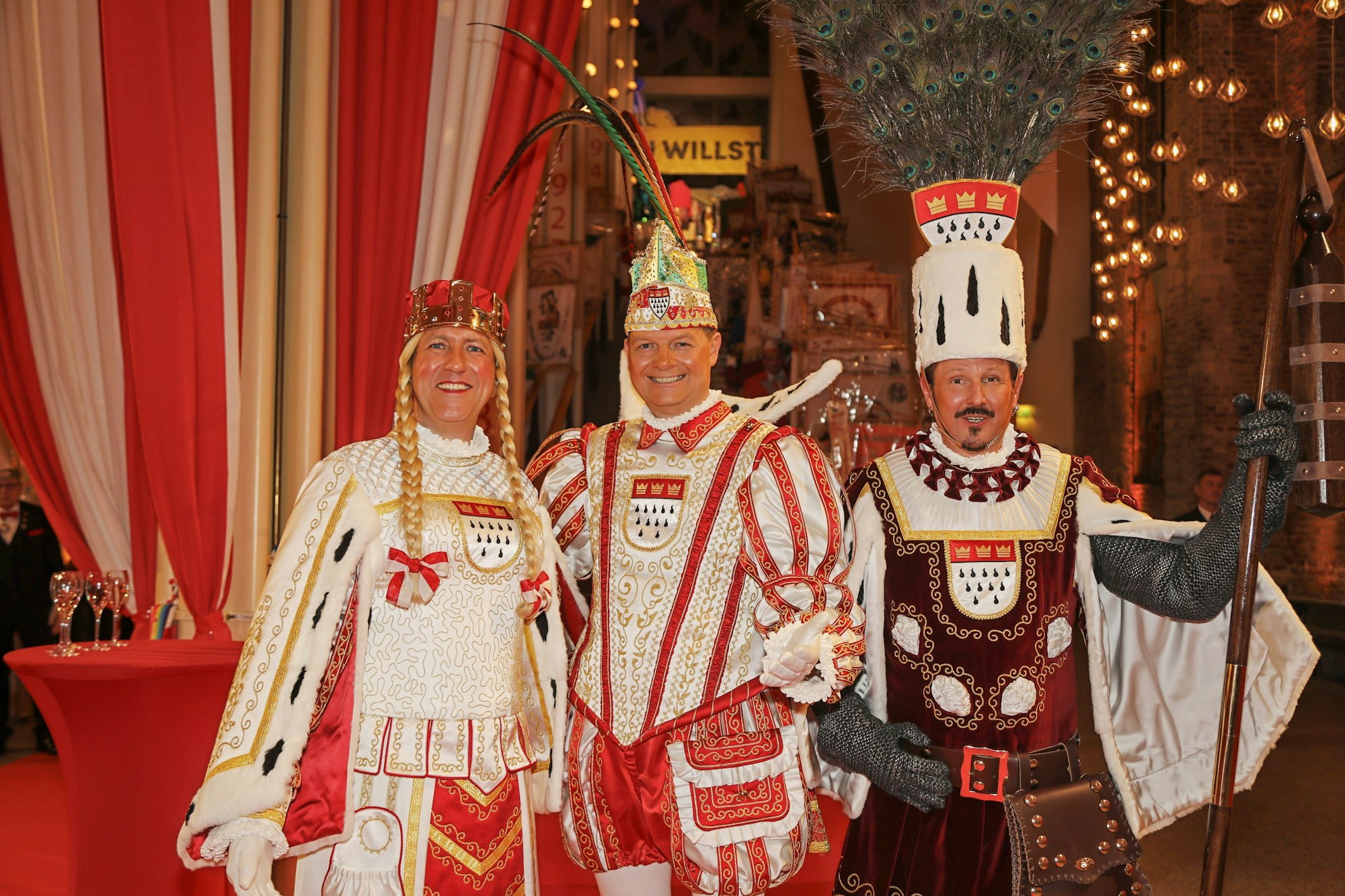 Jungfrau Agrippina (Andre Fahnenbruck), Prinz Boris (Müller) und Bauer Marco (Schneeberg)