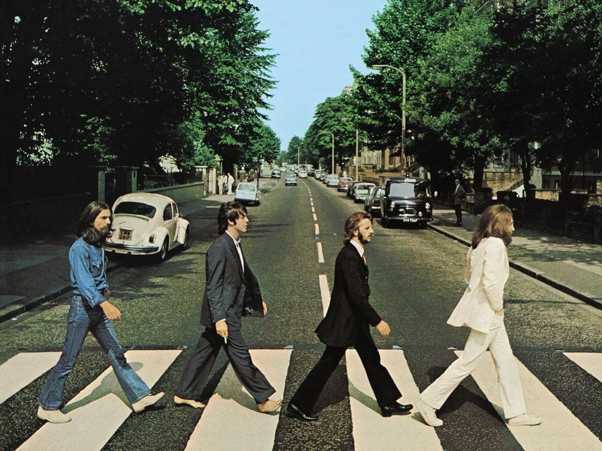Das Albumcover der Beatles zeigt George Harrison (l.), Paul McCartney, Ringo Starr und John Lennon.