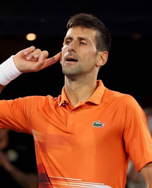 Novak Djokovic jubelt in Adelaide auf dem Platz.