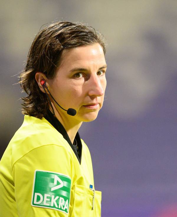 Katrin Rafalski ist als Schiedsrichter-Assistentin bei der Frauenfußball-WM 2023 in Australien und Neuseeland dabei.