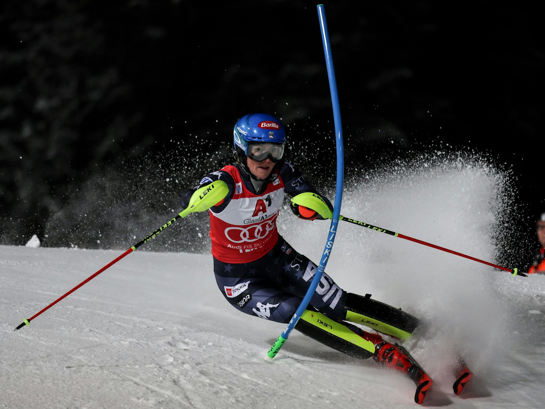 1. Durchgang: Mikaela Shiffrin aus den USA in Aktion beim Skifahren.