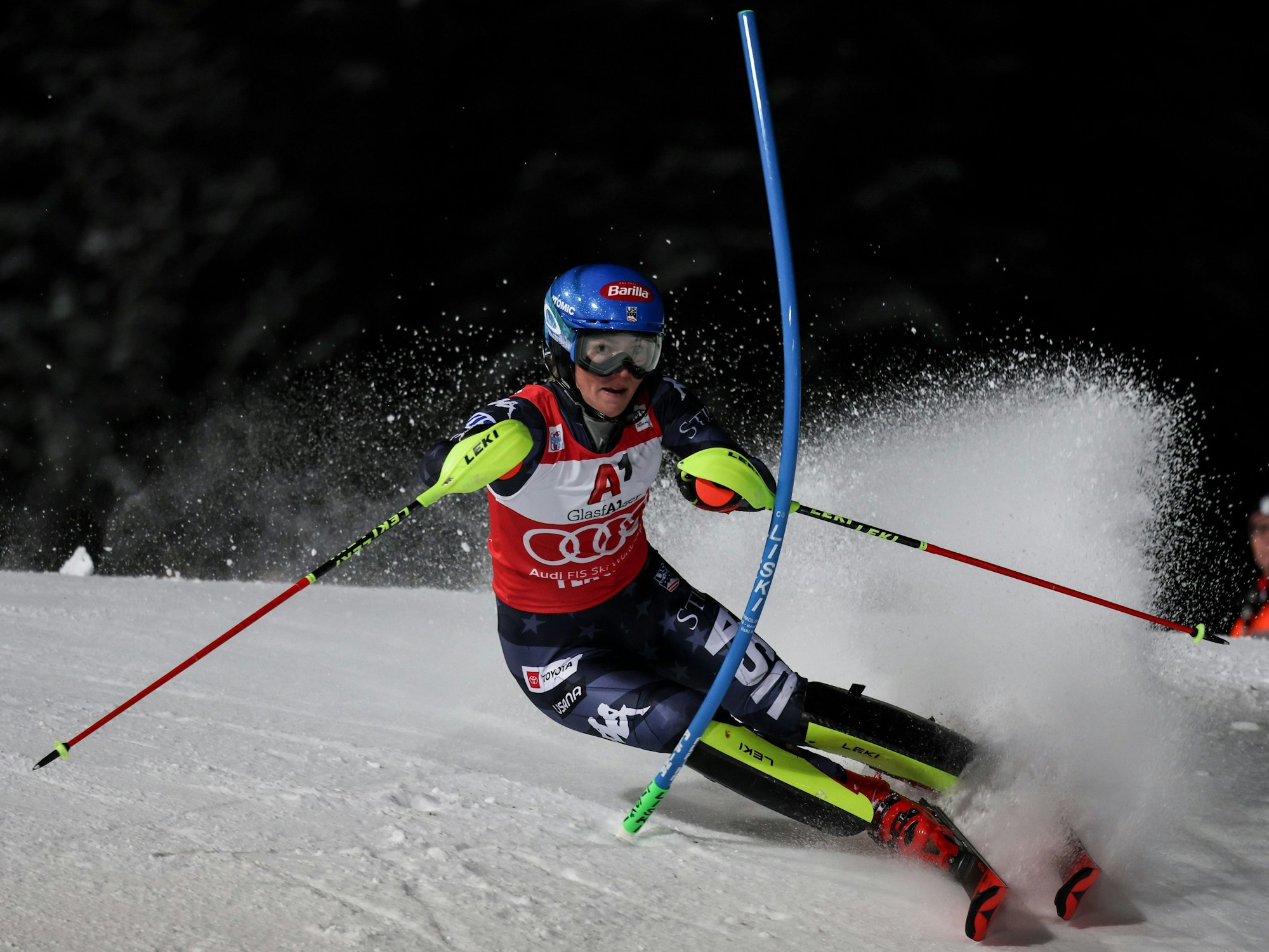 1. Durchgang: Mikaela Shiffrin aus den USA in Aktion beim Skifahren.