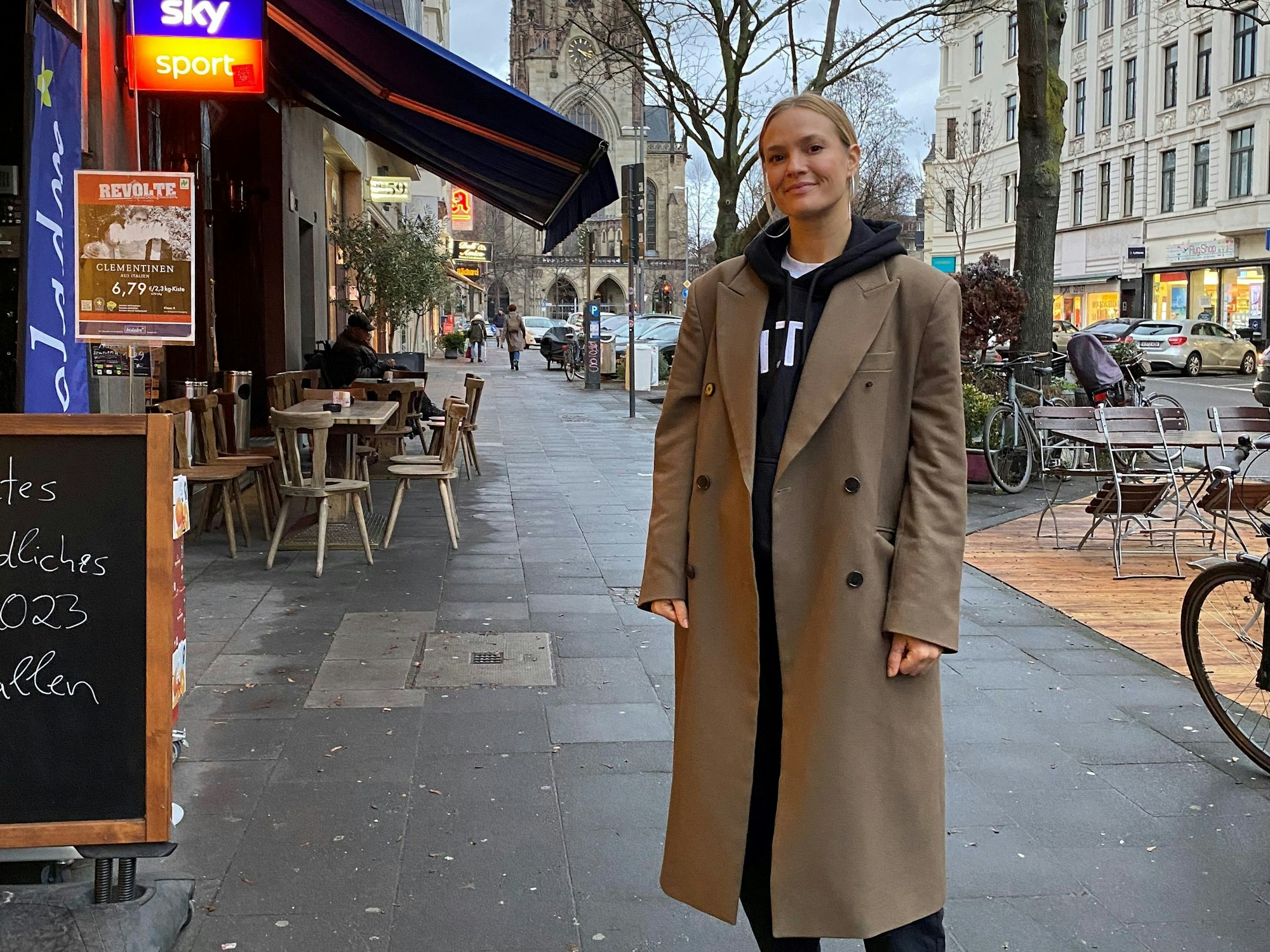 Pia Stutzenstein, „Cobra 11“-Star, im Agnes-Viertel von Köln.