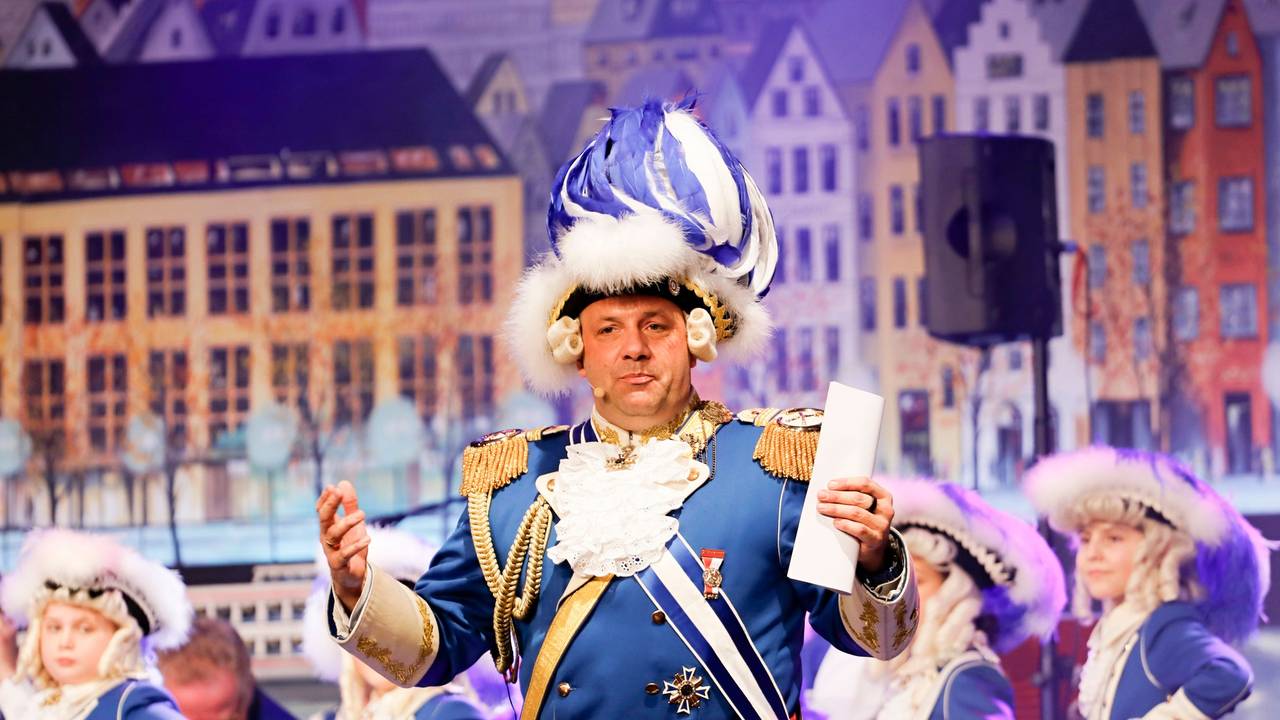 Björn Griesemann im Kölner Gürzenich: Der Präsident der Blauen Funken hielt am Montag (9. Januar) eine flammende Rede.