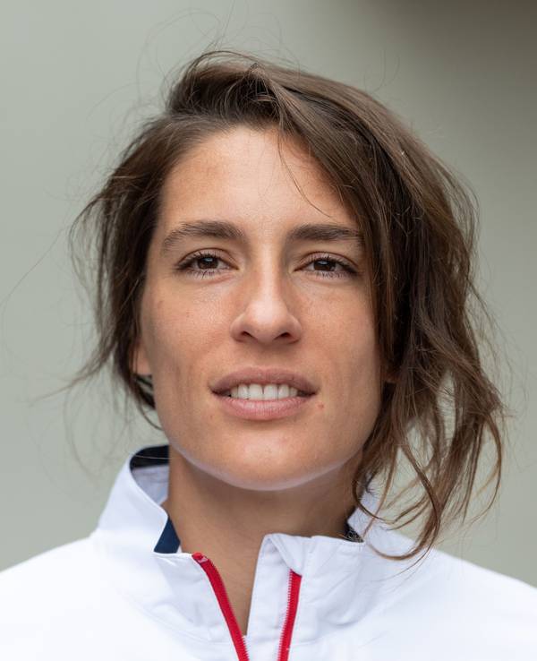 Die ehemalige Tennisspielerin Andrea Petkovic auf der Tennisanlage des TC Blau-Weiß Dresden-Blasewitz.