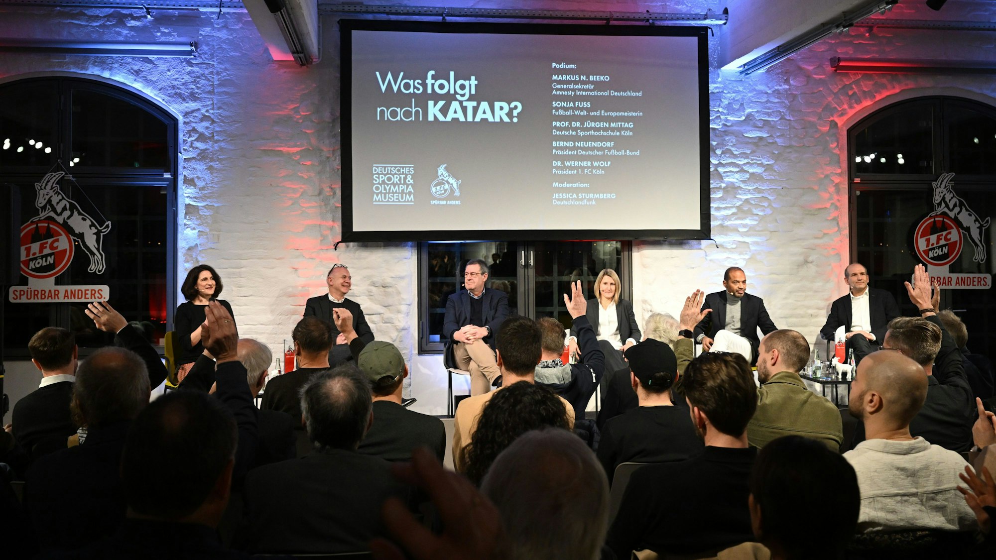 Podiumsdiskussion des 1. FC Köln zum Thema „Was folgt nach Katar?“