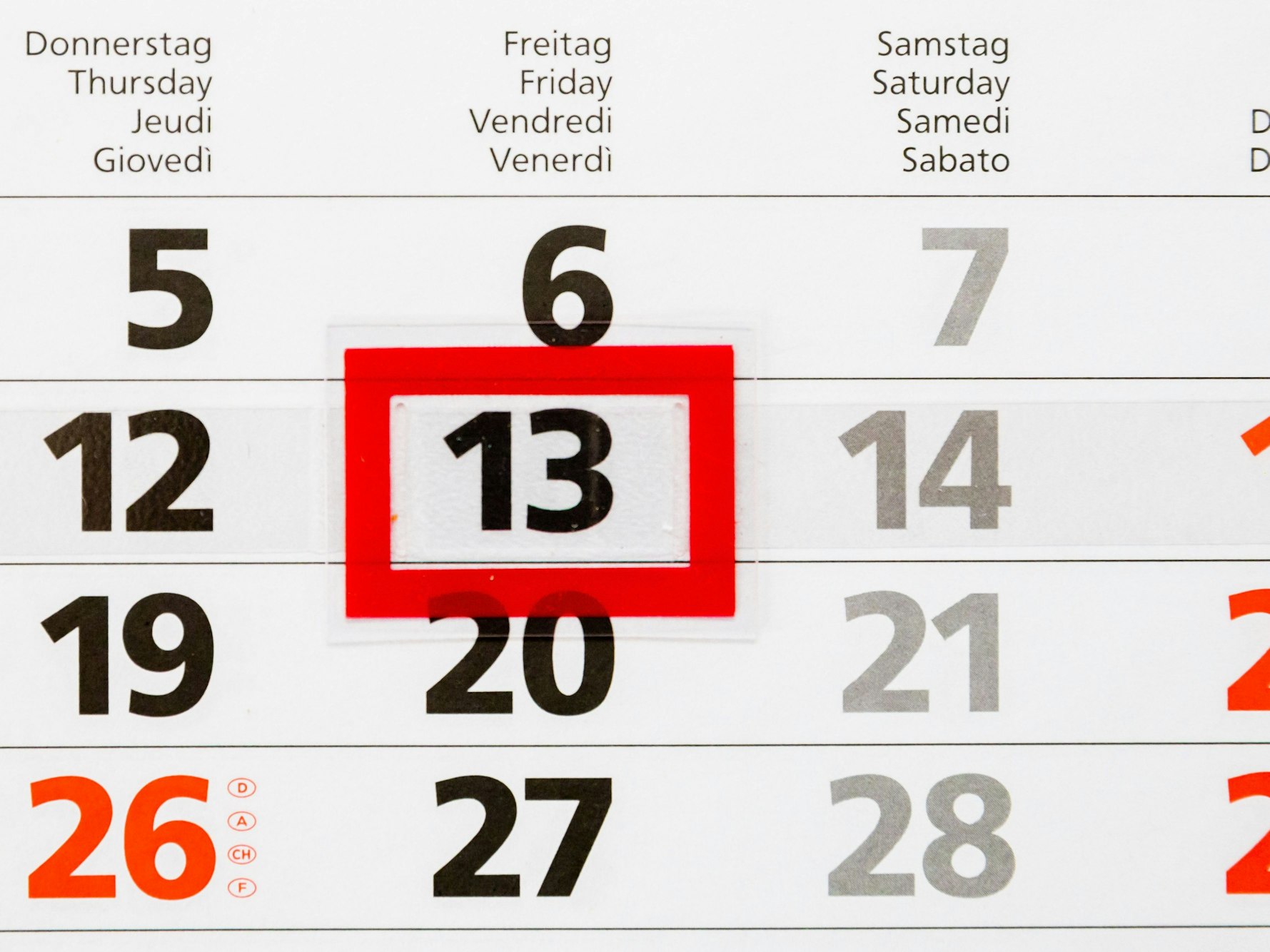 Ein Kalender zeigt Freitag, den 13.