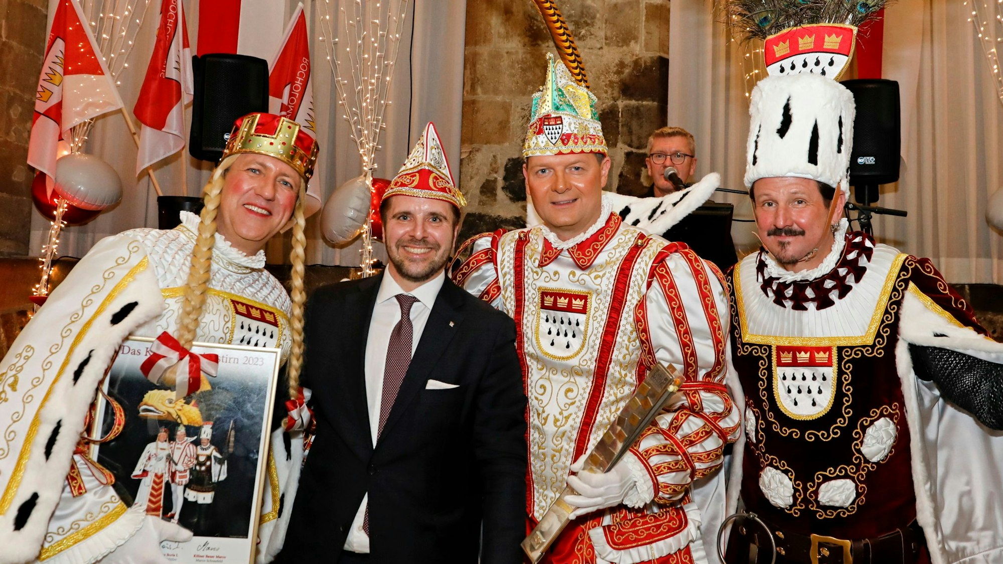 Das Dreigestirn mit Benedikt Conin, neuer Präsident von Rocholomäus