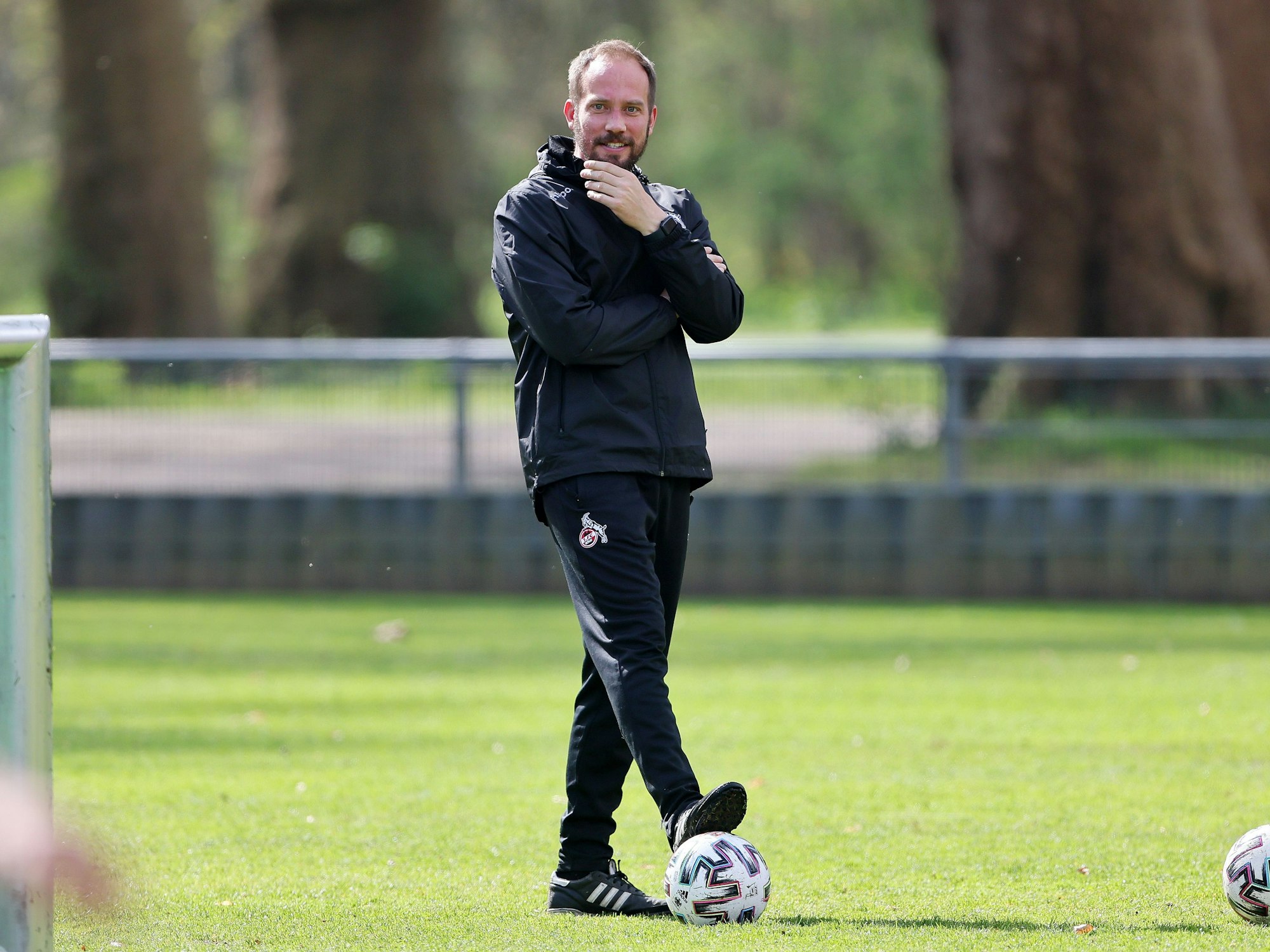 Trainer Martin Heck im Training des 1. FC Köln.
