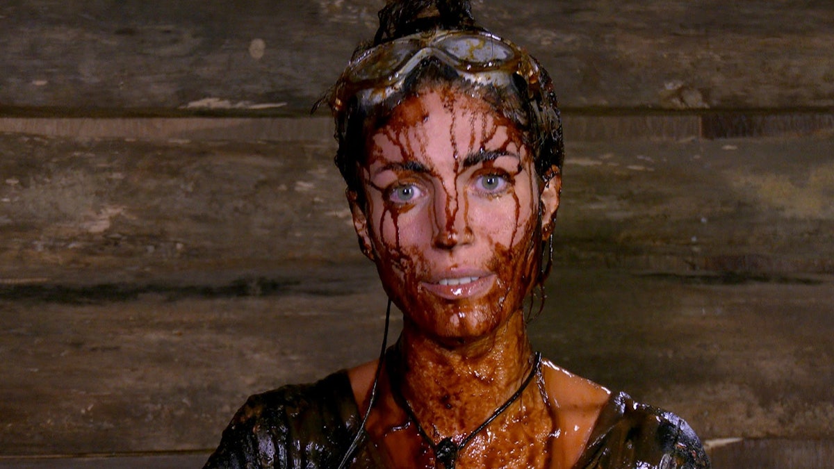 Tag 3 im Camp. Tessa Bergmeier geht sofort nach ihrer Dschungelprüfung ins Dschungeltelefon.