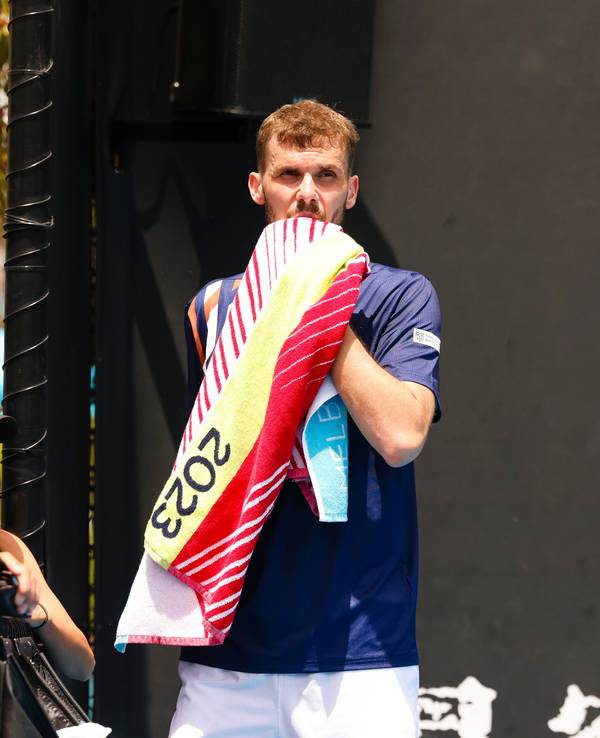 Oscar Otte ist in Aktion bei den Australien Open.