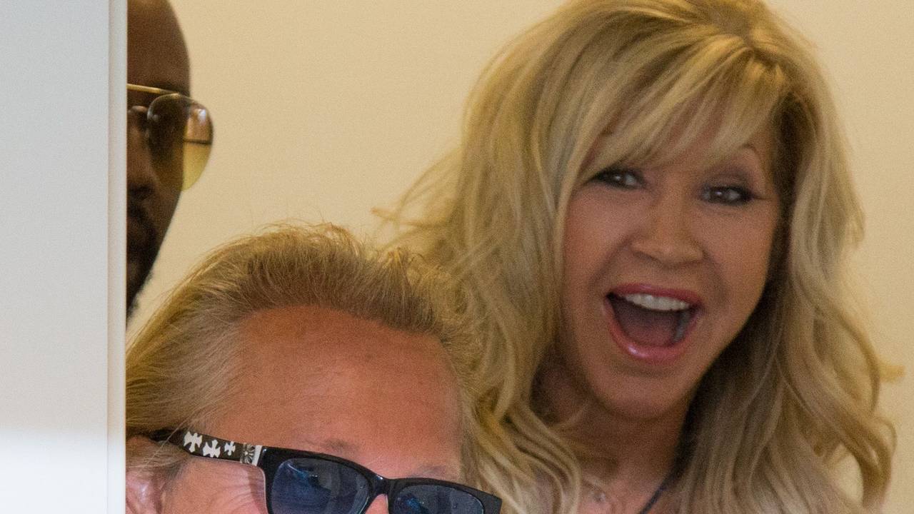 Robert Geiss und seine Frau Carmen posieren für ein Foto.
