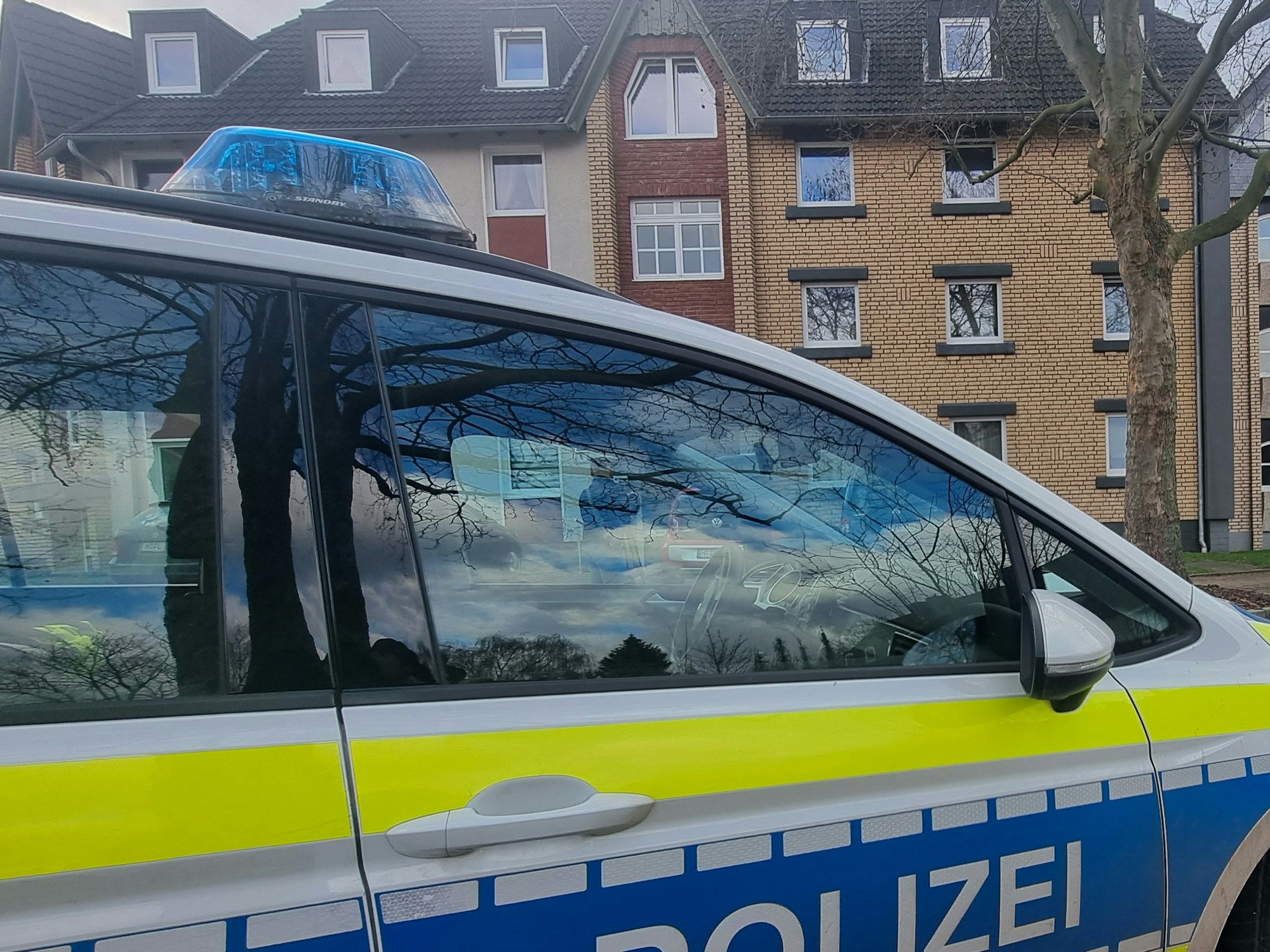 Ein Polizeiwagen.