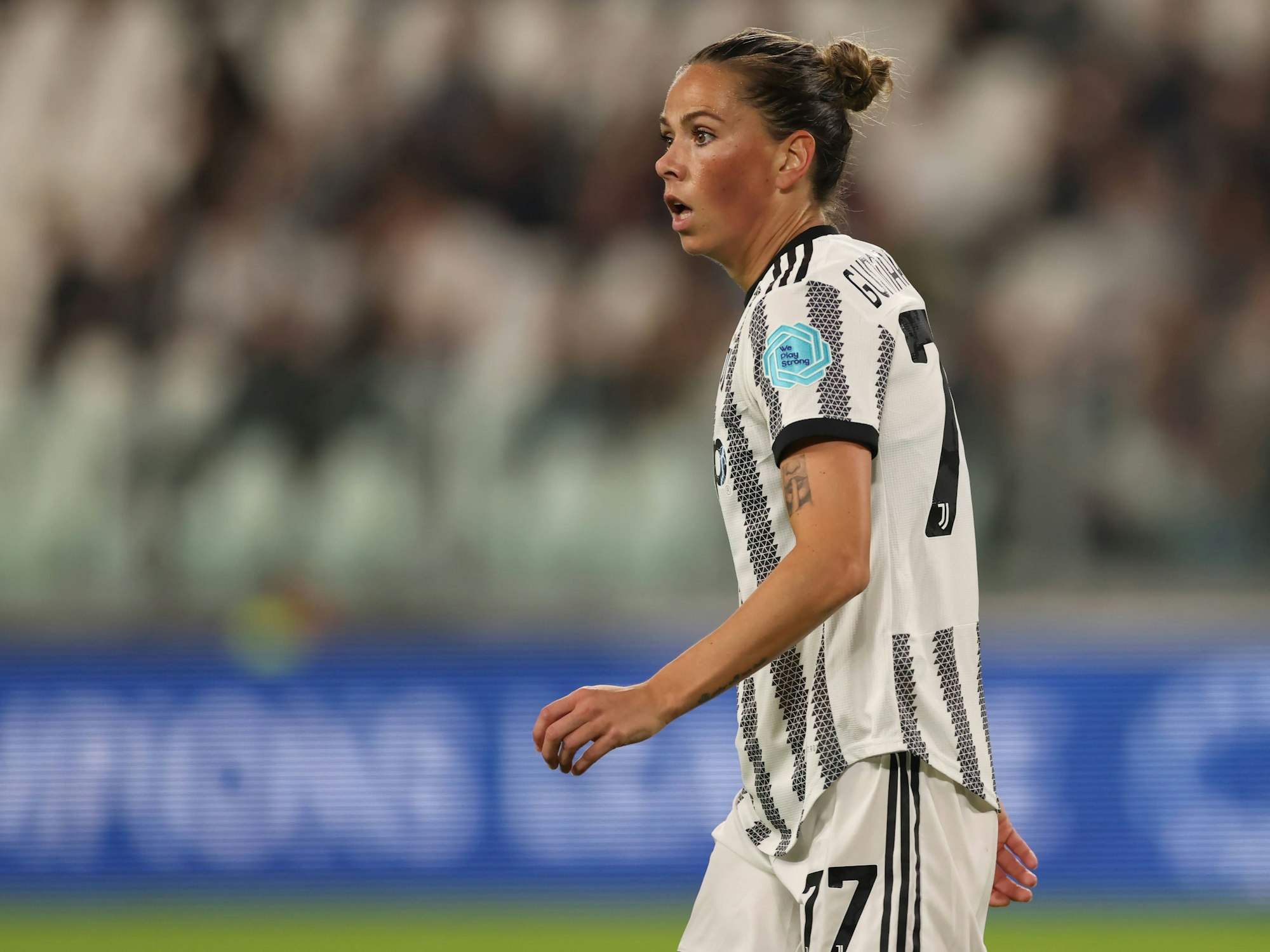Sara Bjork Gunnarsdottir im Trikot von Juventus Turin.