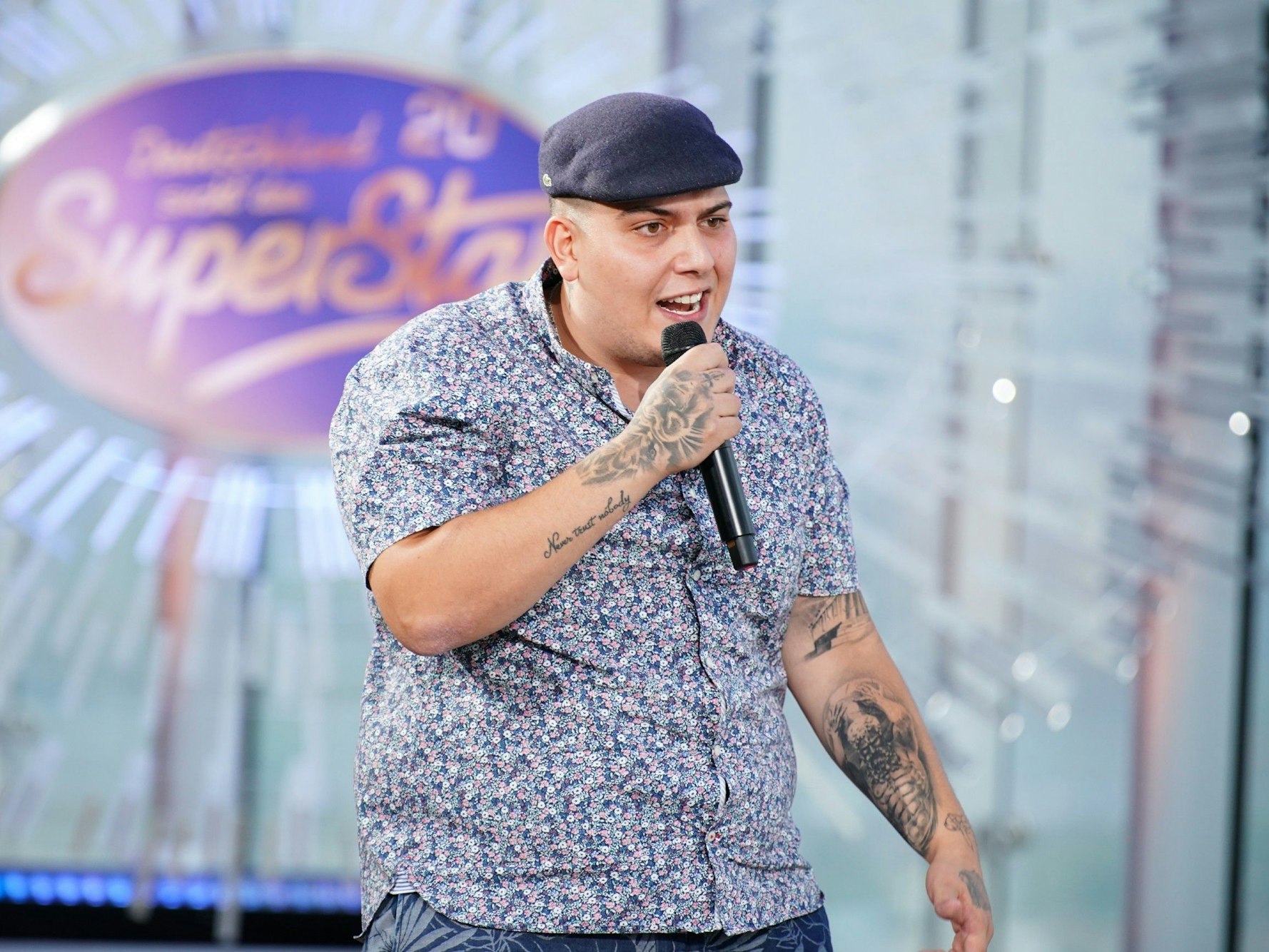 DSDS-Kandidat Nikolaos Simediriadis aus Werther rappt.