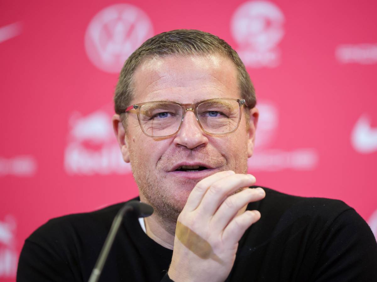 Max Eberl spricht auf seiner Vorstellungs-Pressekonferenz bei RB Leipzig.