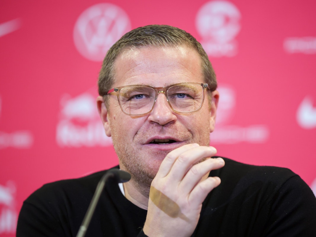 Max Eberl spricht auf seiner Vorstellungs-Pressekonferenz bei RB Leipzig.