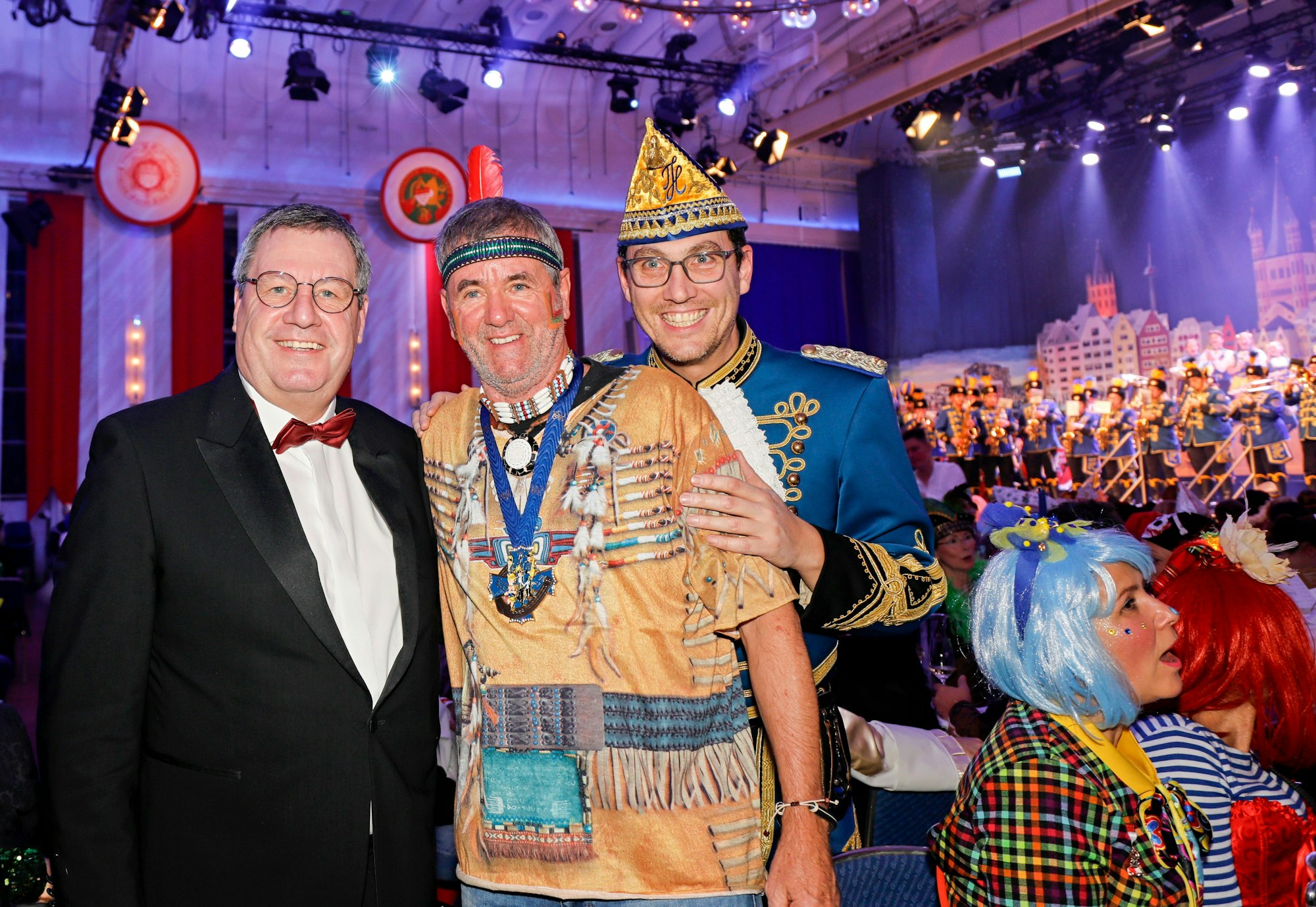 Funkel, Wolf und Lars Schmidt schauen gemeinsam in die Kamera.