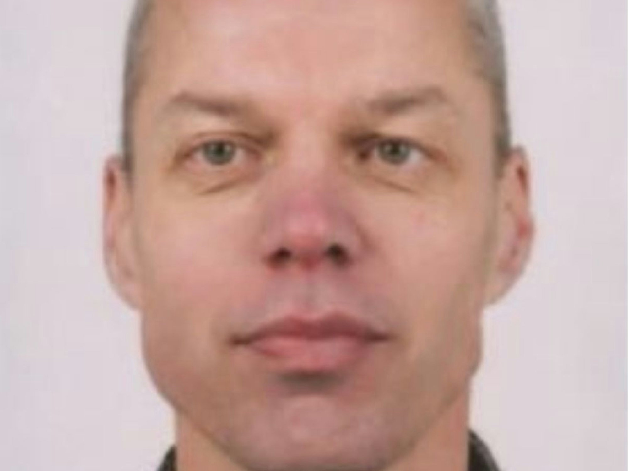 Ein Foto von Eckhard Martin L., der wegen eines Tötungsdeliktes in Siegen gesucht wird.