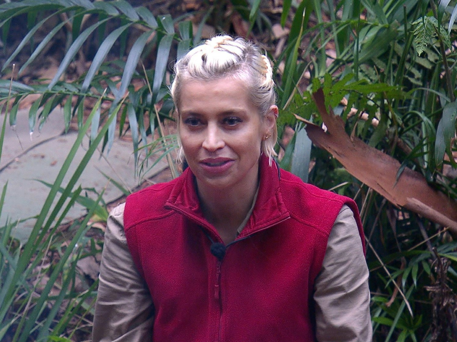 Verena Kerth im Dschungelcamp.