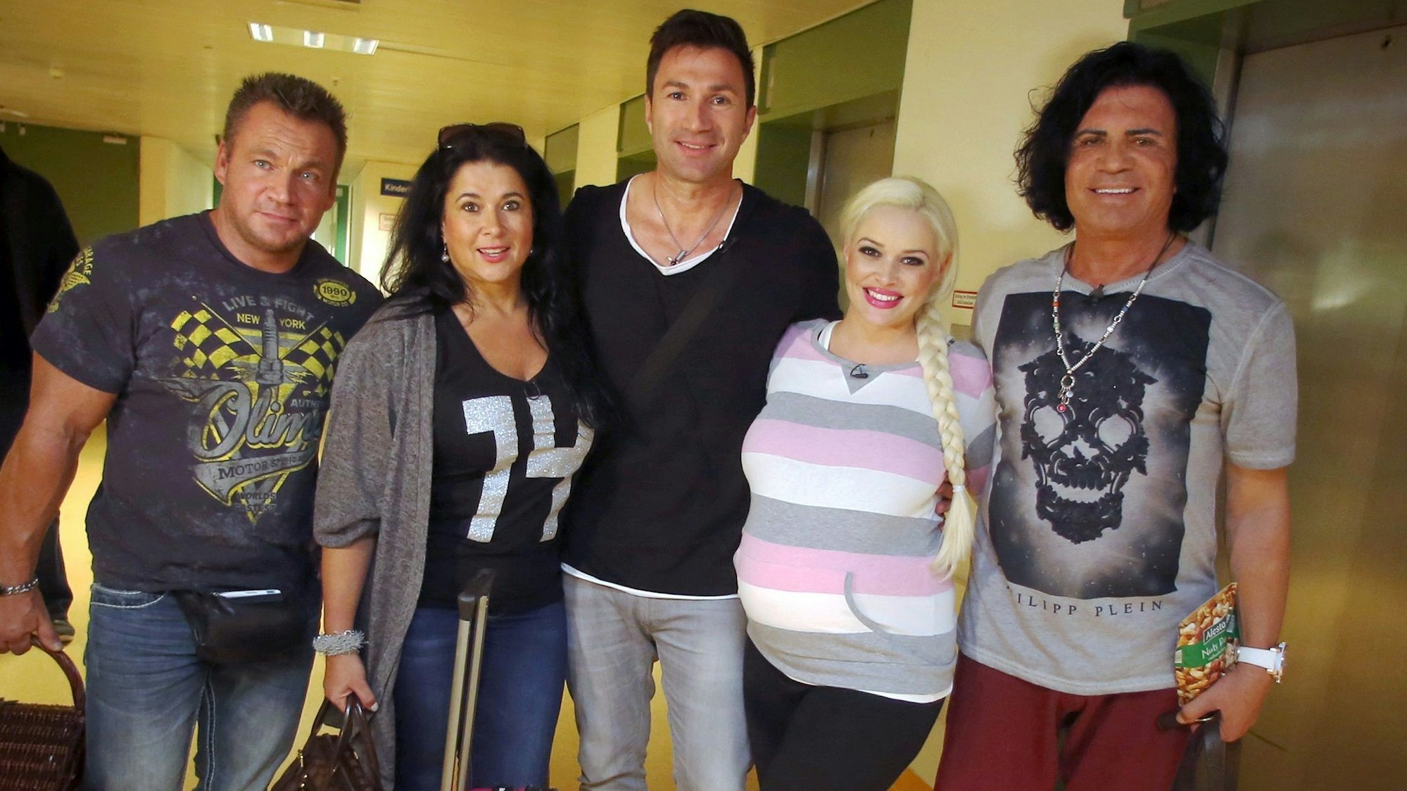 Der Katzenberger-Clan (v.l.) im Jahr 2015: Peter Klein, Iris Klein, Lucas Cordalis, Daniela Katzenberger (hier noch zu sehen mit dem inzwischen verstorbenen Costa Cordalis).